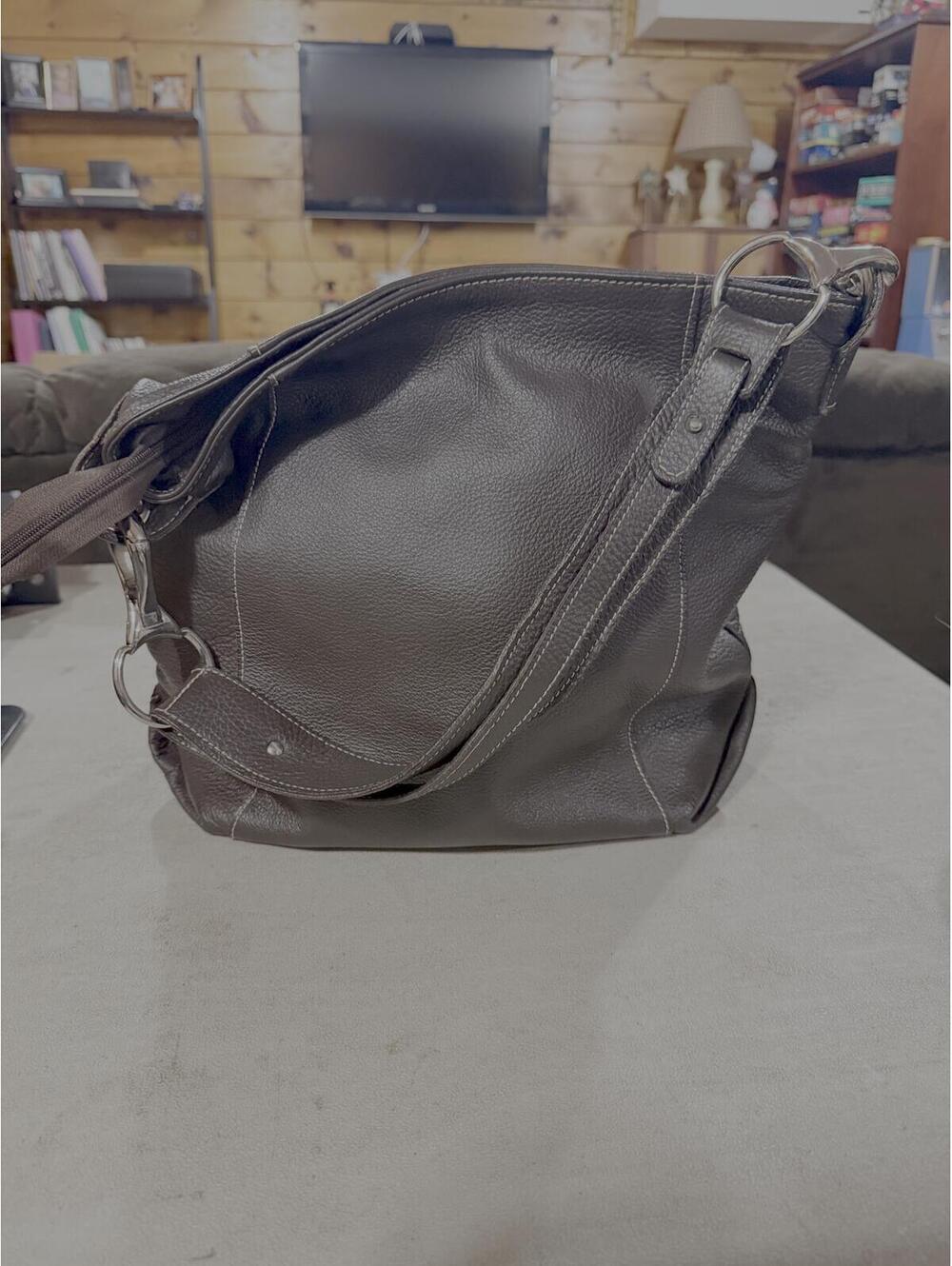 BN Vera Pelle shoulder hobo bag